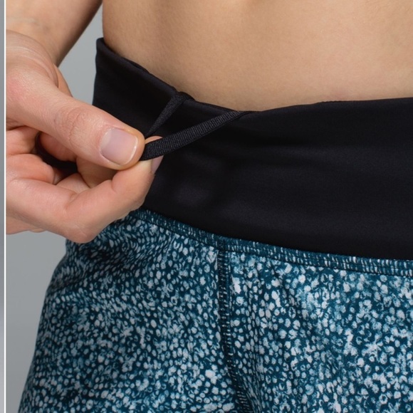 Lululemon Run: Speed Short *4-way Stretch Pebble Print Parfait Pink Alberta Lake - Picture 15 of 15